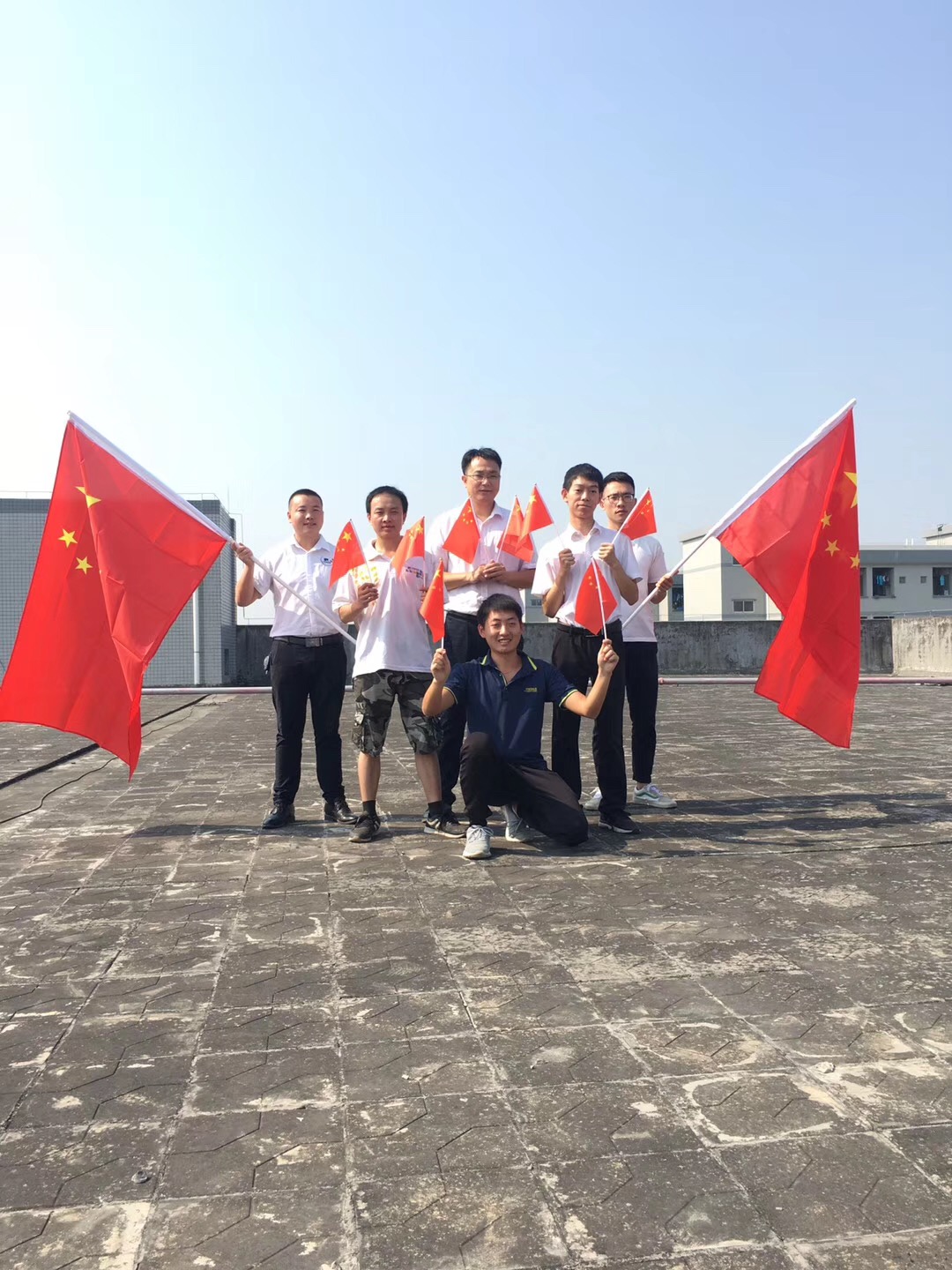 華夢七十載，初心繹時(shí)代！——元?jiǎng)t繼電器伴您一起走進(jìn)20時(shí)代！